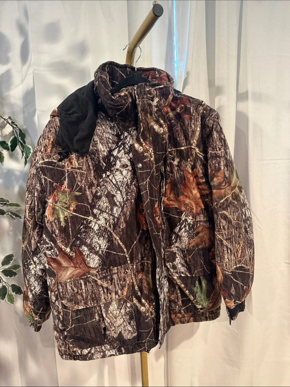 Cabela's ALL GAME OUTFITTERA REALTREE Style Camo Performance Jacket L